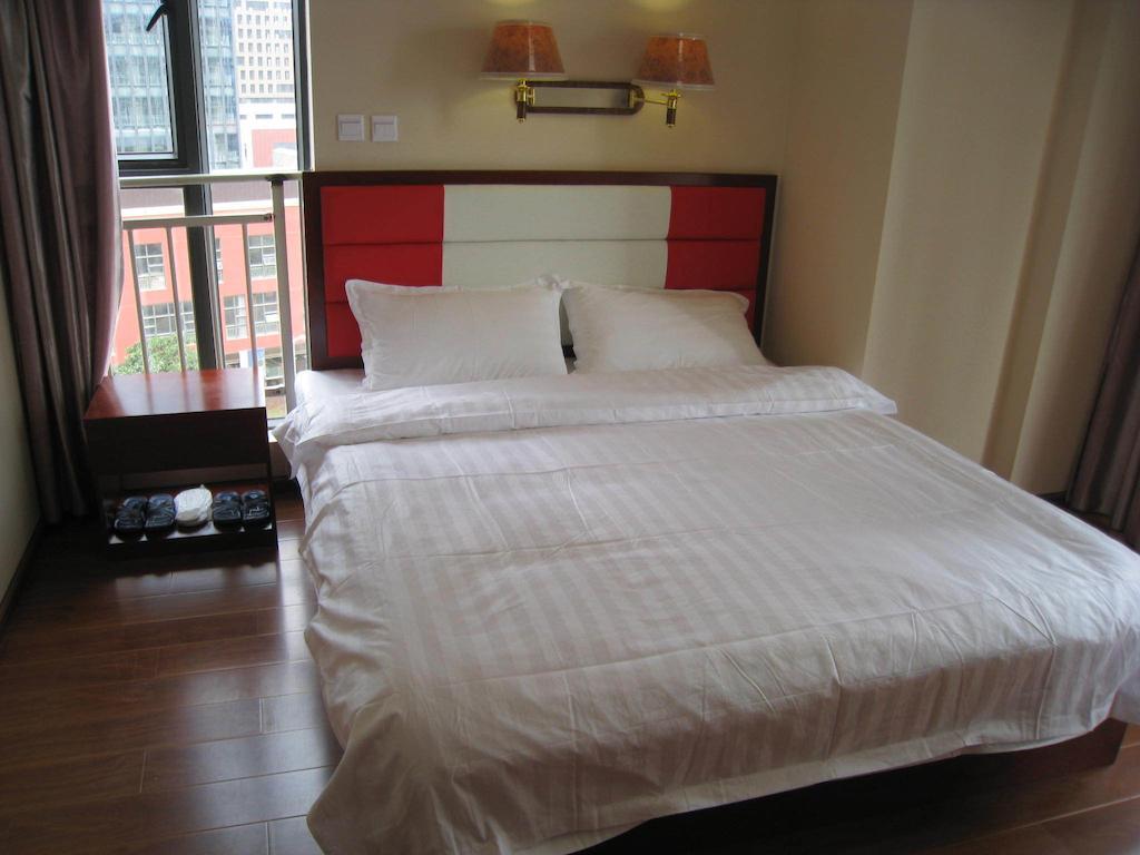 קונמינג Chun Tian Hui Gu Holiday Hotel חדר תמונה