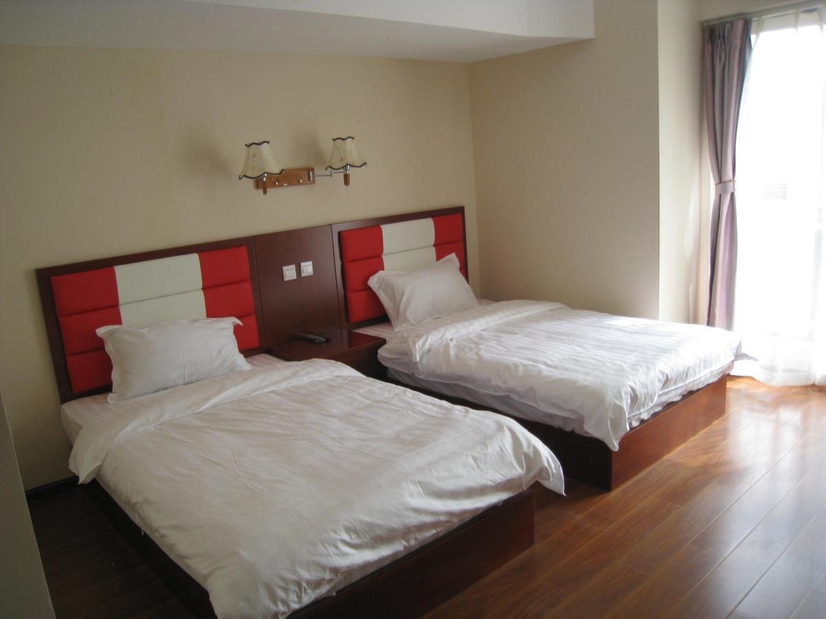 קונמינג Chun Tian Hui Gu Holiday Hotel מראה חיצוני תמונה